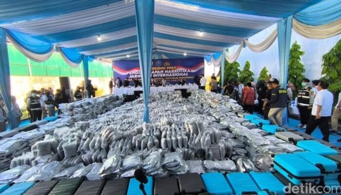 BNN Bongkar Penyelundupan 3,37 Ton Kuncup Ganja di Gresik, Diduga Jadi Bahan Baku Cairan Vape