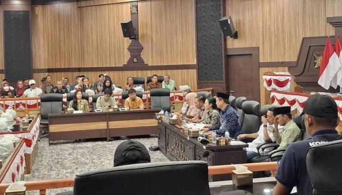 DPRD Kota Mojokerto Godok Raperda Penataan Infrastruktur Telekomunikasi