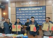 Tiga Warga Mojokerto Diciduk Polisi, Tipu Korban dengan Modus Rekrutmen Kerja
