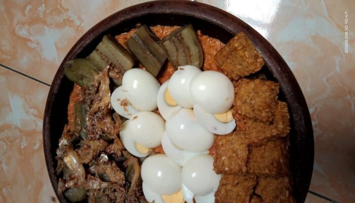 Resep Terong Sambal Kacang, Pedas Gurih dengan Bumbu Sederhana