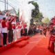 Kostum Merah Putih hingga Nuansa Majapahit Warnai Gerak Jalan Pelajar di Mojokerto