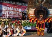 Reog Satrio Tunas Mudho Tampil di Jalan Kreasi HUT RI 81 Desa Batankrajan Mojokerto