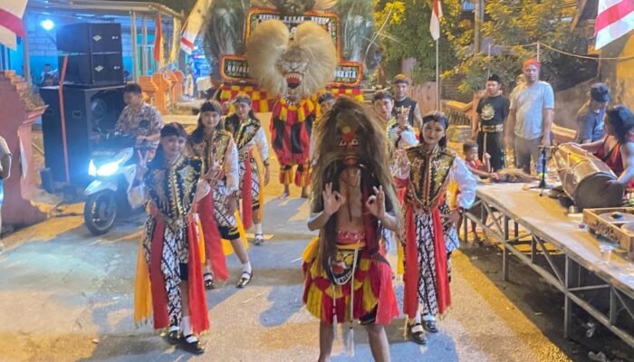 Bazar Jatran 2026 Penompo Jetis Mojokerto Ada Jajanan Tradisional dan Reog Satrio Tunas Mudho
