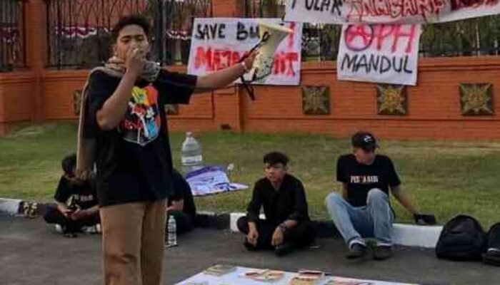 PMII Mojokerto Gelar Aksi Kamisan Perdana, Soroti Tambang Ilegal dan Isu HAM