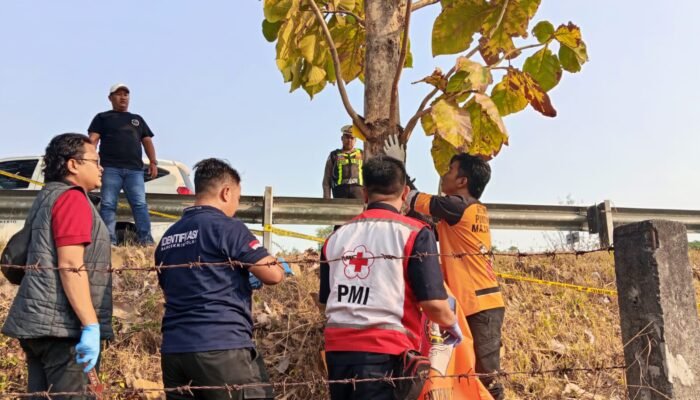 Pria Tanpa Identitas Ditemukan Meninggal di Sisi Tol JoMo