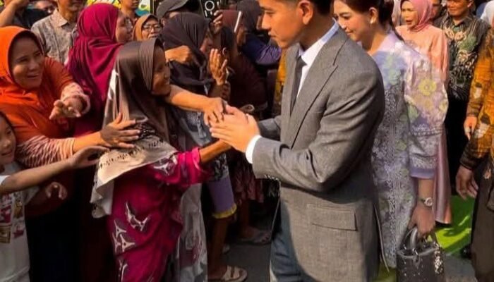 Wapres Gibran Hadiri Resepsi Pernikahan di Kedung Sumur Sidoarjo