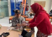 Hari Pelanggan Nasional, BRI Mojokerto Hadirkan Kejutan Manis untuk Nasabah