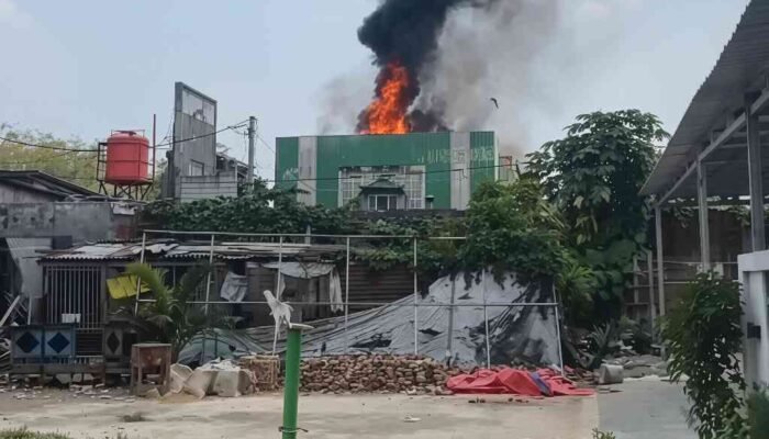 Kebakaran Ponpes Al Hikmah Jombang, Santri Berhasil Dievakuasi