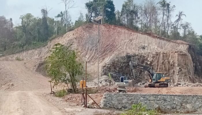 Dekat Markas Polda Malut, Dugaan Tambang Ilegal Milik H. Atika Langeng di Sofifi Dipertanyakan, Kapolda Didesak Bertindak